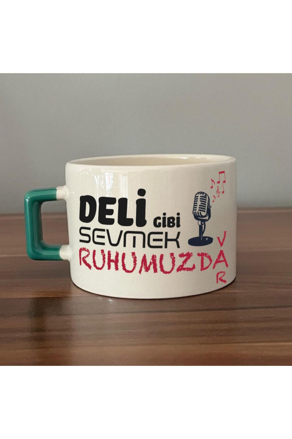 Deli Gibi Sevmek Ruhumuzda Var Baskılı Yeşil Kulplu Kare Espresso Fincanı