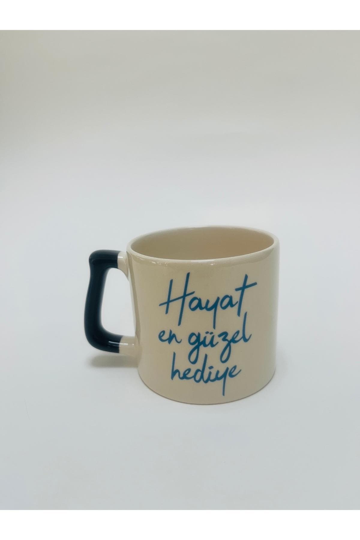 Hayat En Güzel Hediye Baskılı Siyah Kulplu Prime Kupa