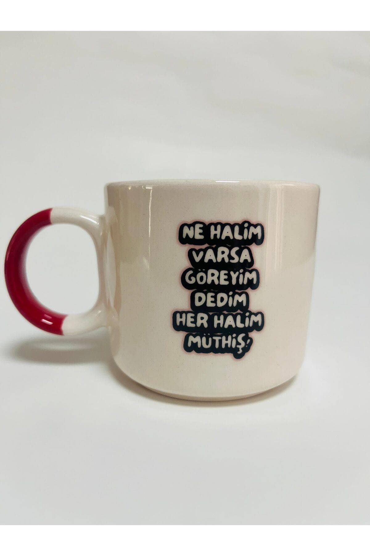 Ne Halim Varsa Göreyim Dedim Her Halim Müthiş Baskılı Kırmızı Kulplu Kupa