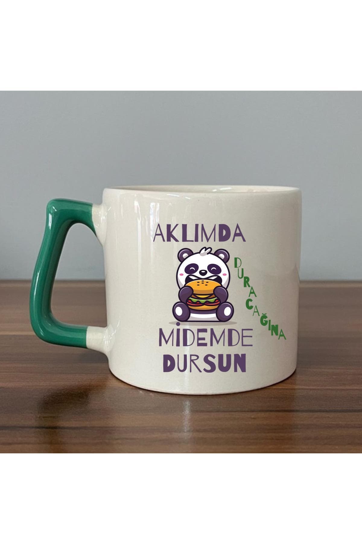 Hamburgerini Kucaklayan Sevimli Panda Baskılı Yeşil Kulplu Prime Kupa
