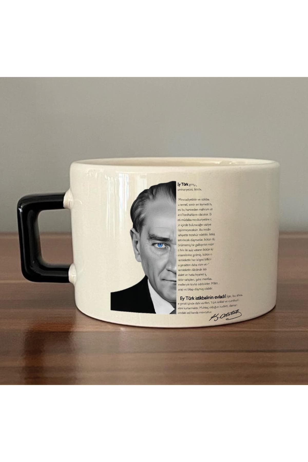 Atatürk Gençliğe Hitabe Portreli Mavi Gözlü Siyah Kulplu Kare Espresso Fincanı