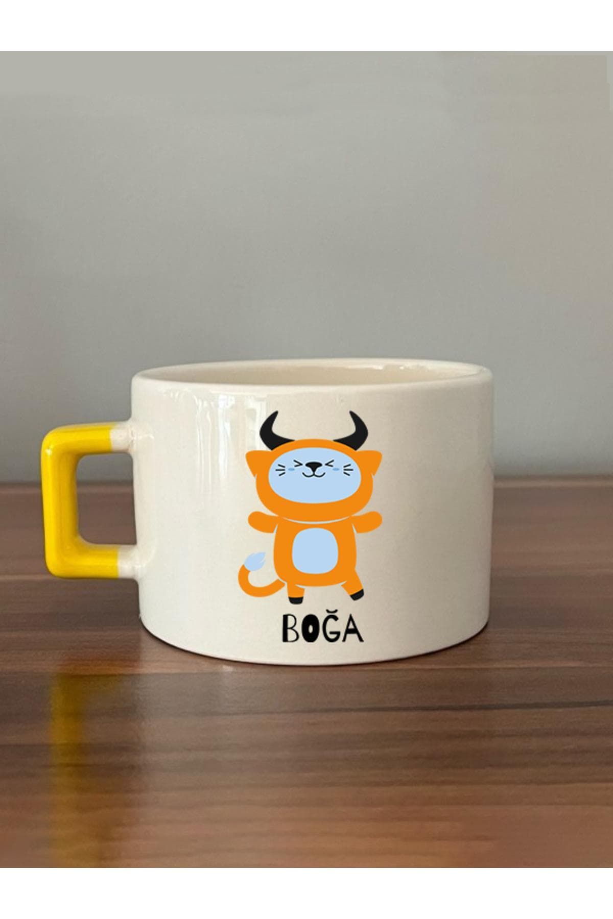 Boğa Burcu Ve Onla Alakalı Komik Açıklama Baskılı Sarı Kulplu Kare Espresso Fincanı