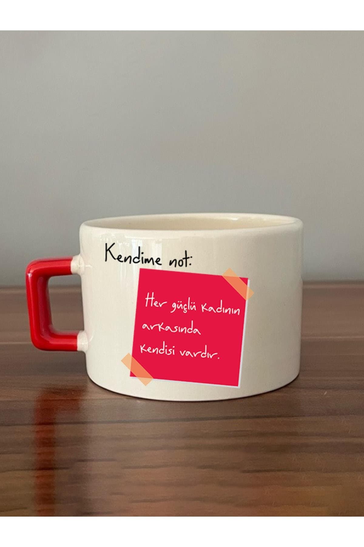 Her Güçlü Kadının Arkasında Kendisi Vardır Kırmızı Kulplu Espresso Fincanı