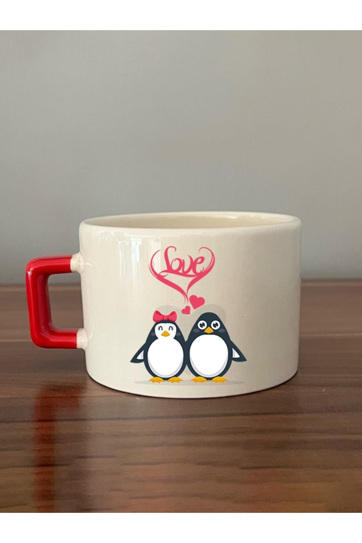 Love Penguenler Baskılı Kırmızı Kulplu Kare Espresso Fincanı