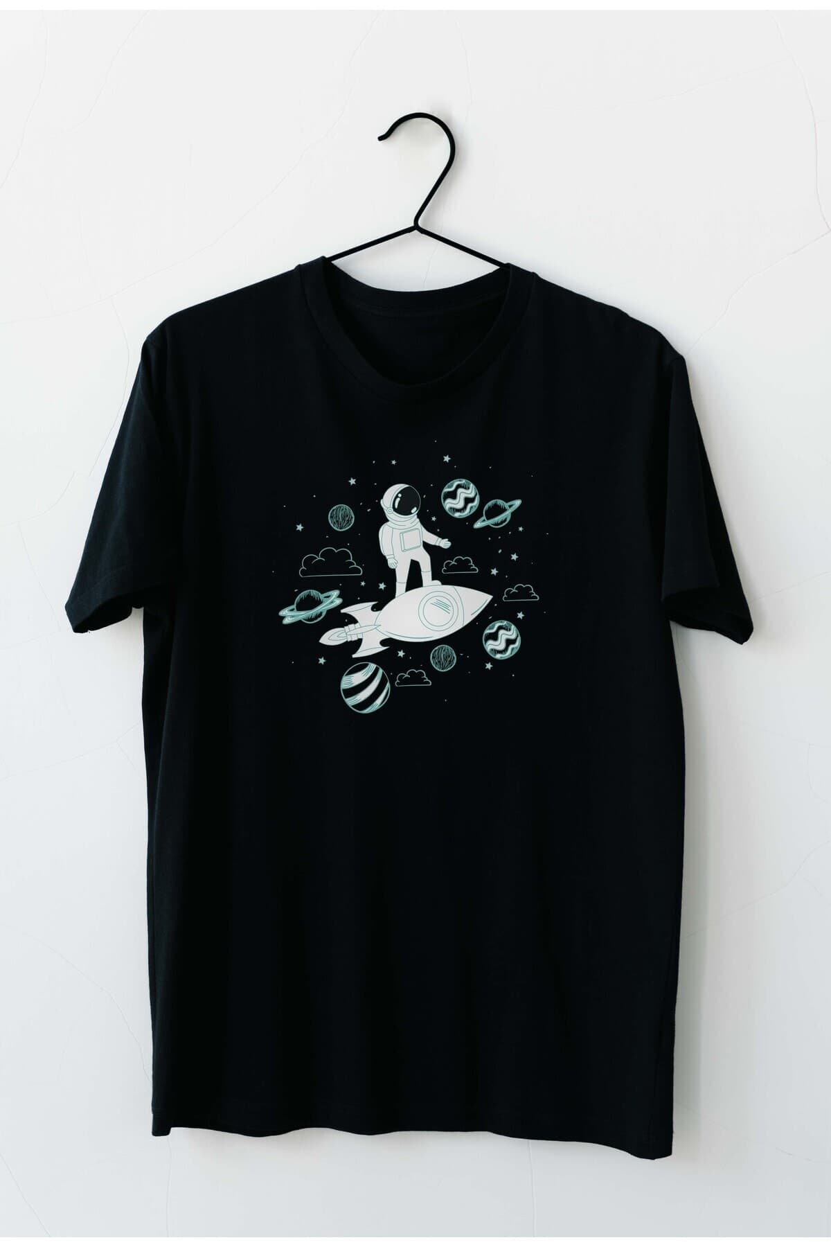 Uzay Mekiği Üzerinde Astronot Tasarım Baskılı Erkek Tshirt - XL
