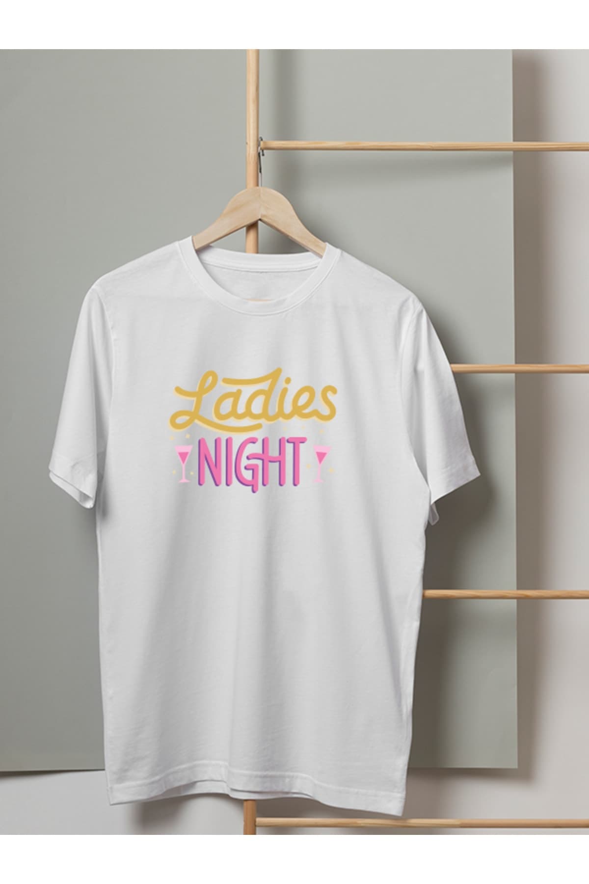 Ladies Night Yazı Baskılı Kadın Tshirt - L