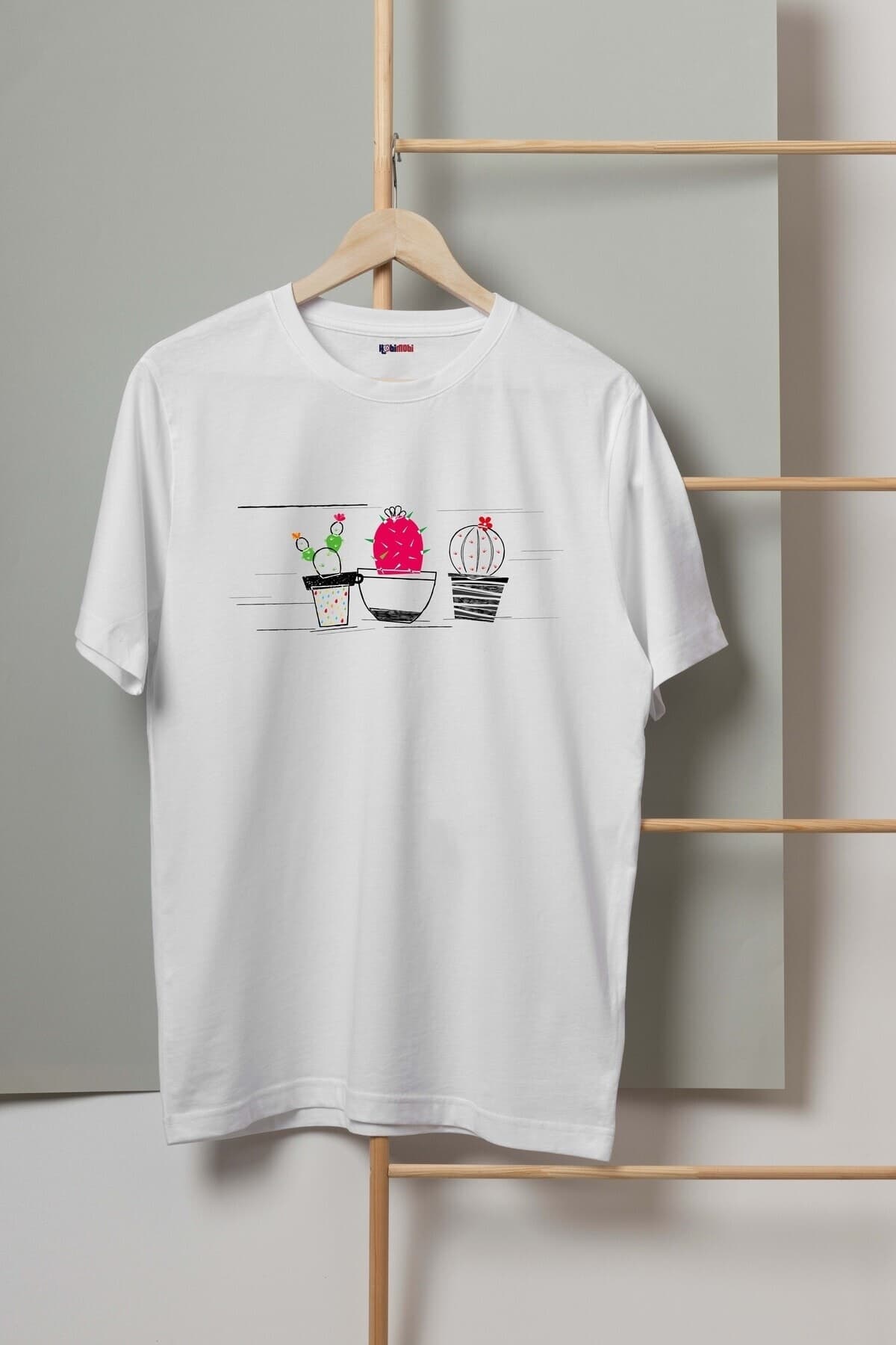 Pembe Kaktüs Tasarım Baskılı Kadın Tshirt - L