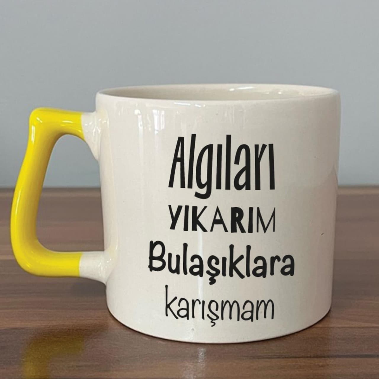 Sarı