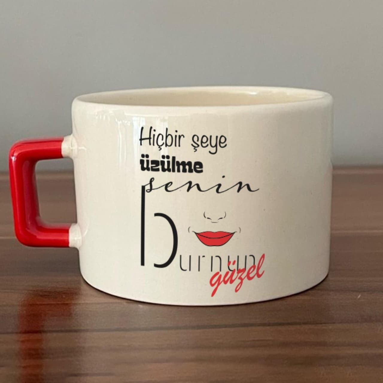 Kırmızı