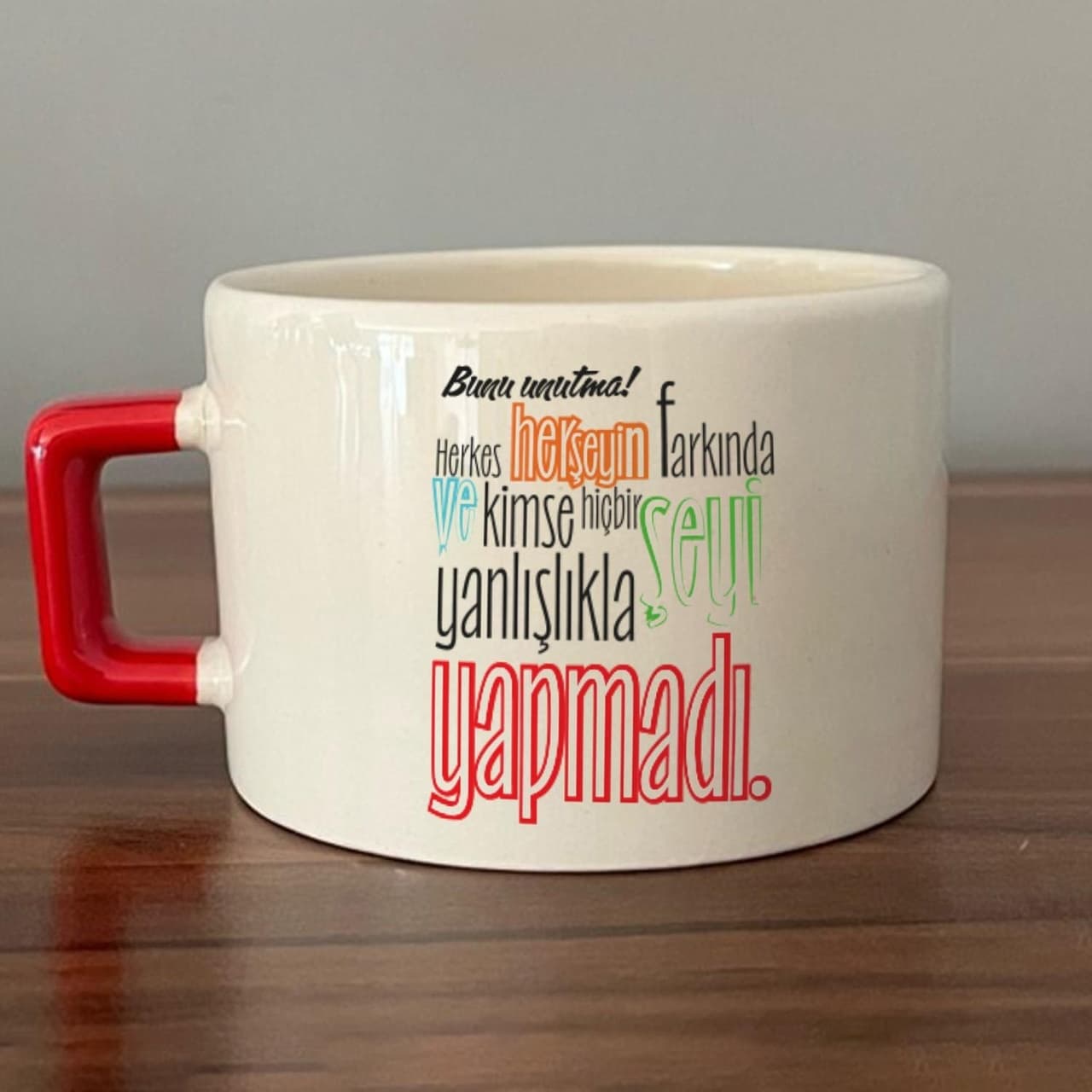 Kırmızı