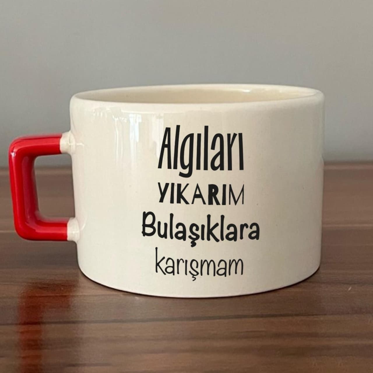 Kırmızı