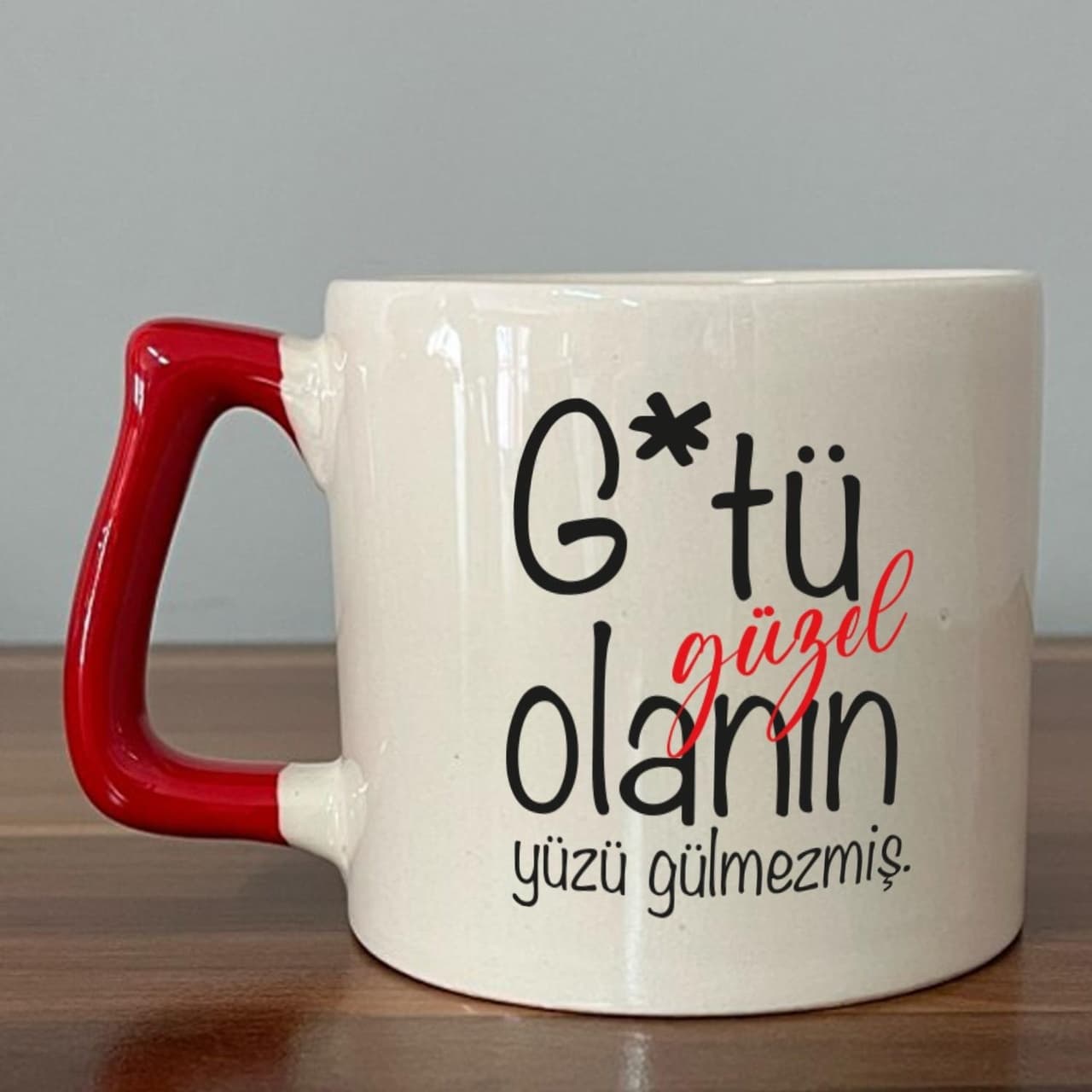 Kırmızı