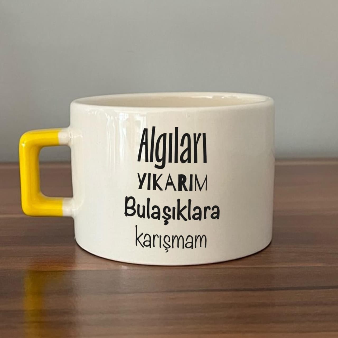 Sarı