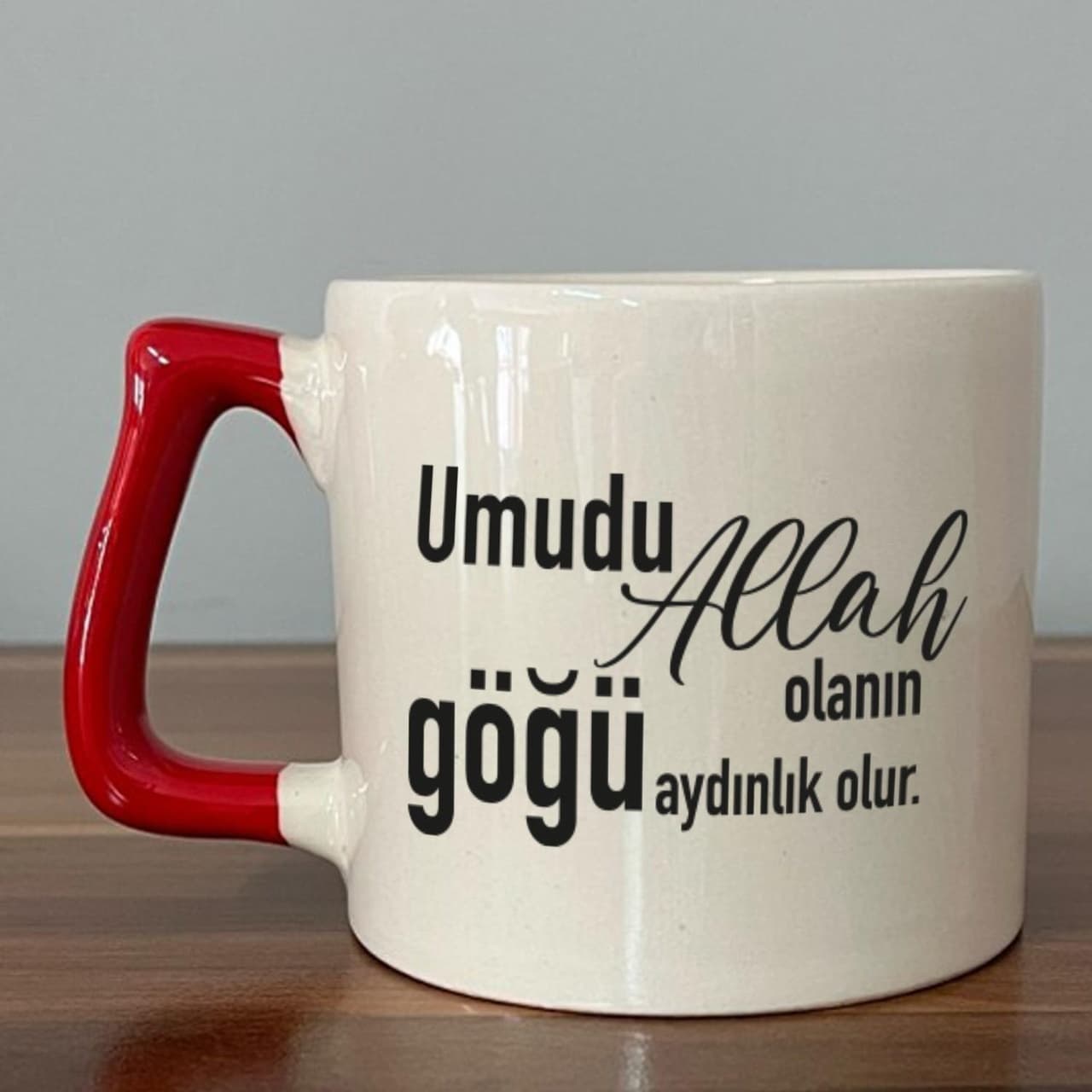 Kırmızı