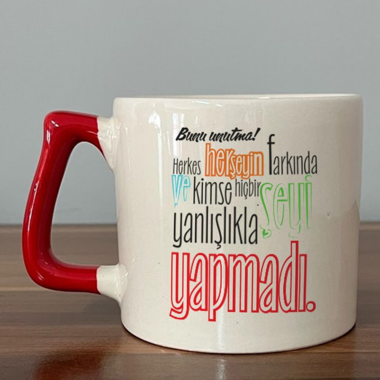 Kırmızı