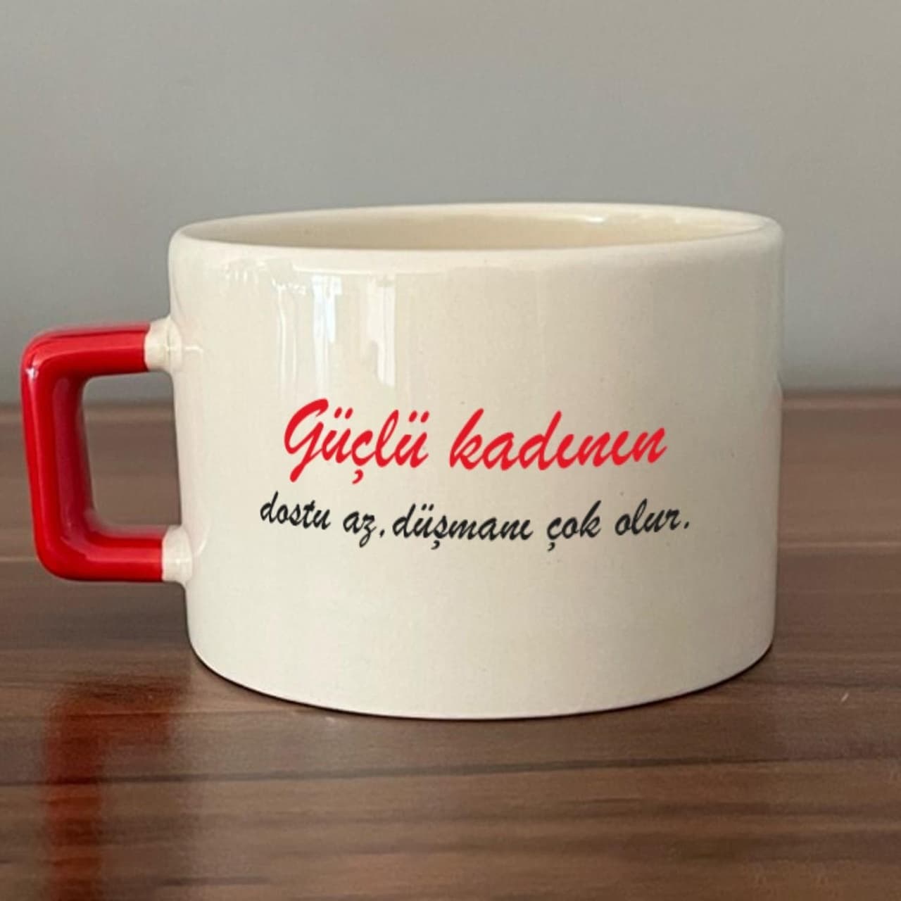 Kırmızı