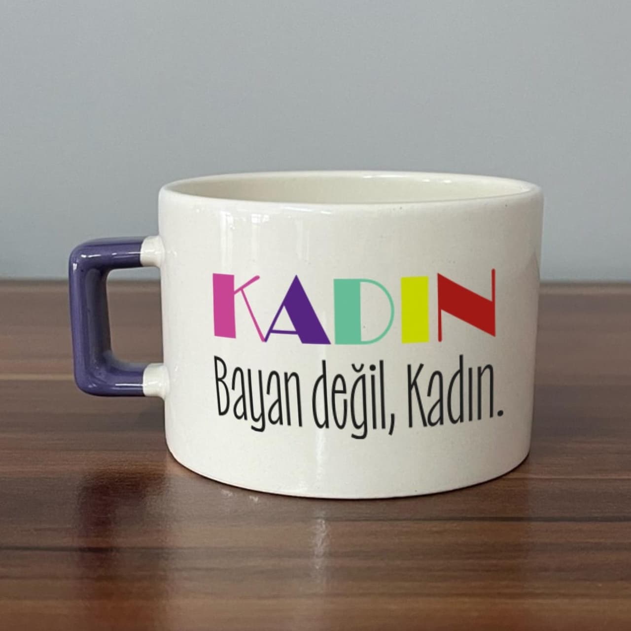 Kadın Bayan Değil Baskılı Kadınlar Günü Mor Kulplu Kare Espresso Fincanı