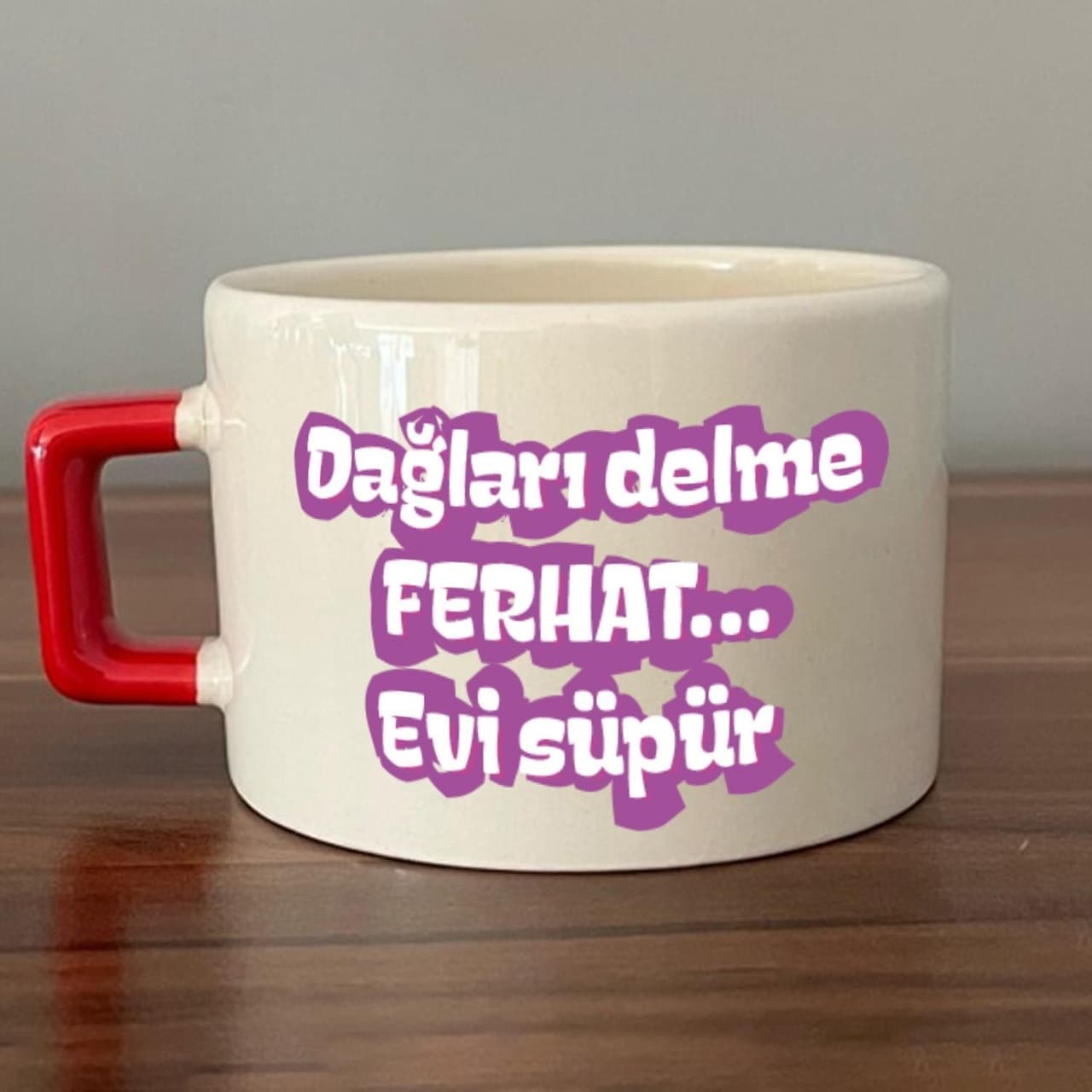 Kırmızı