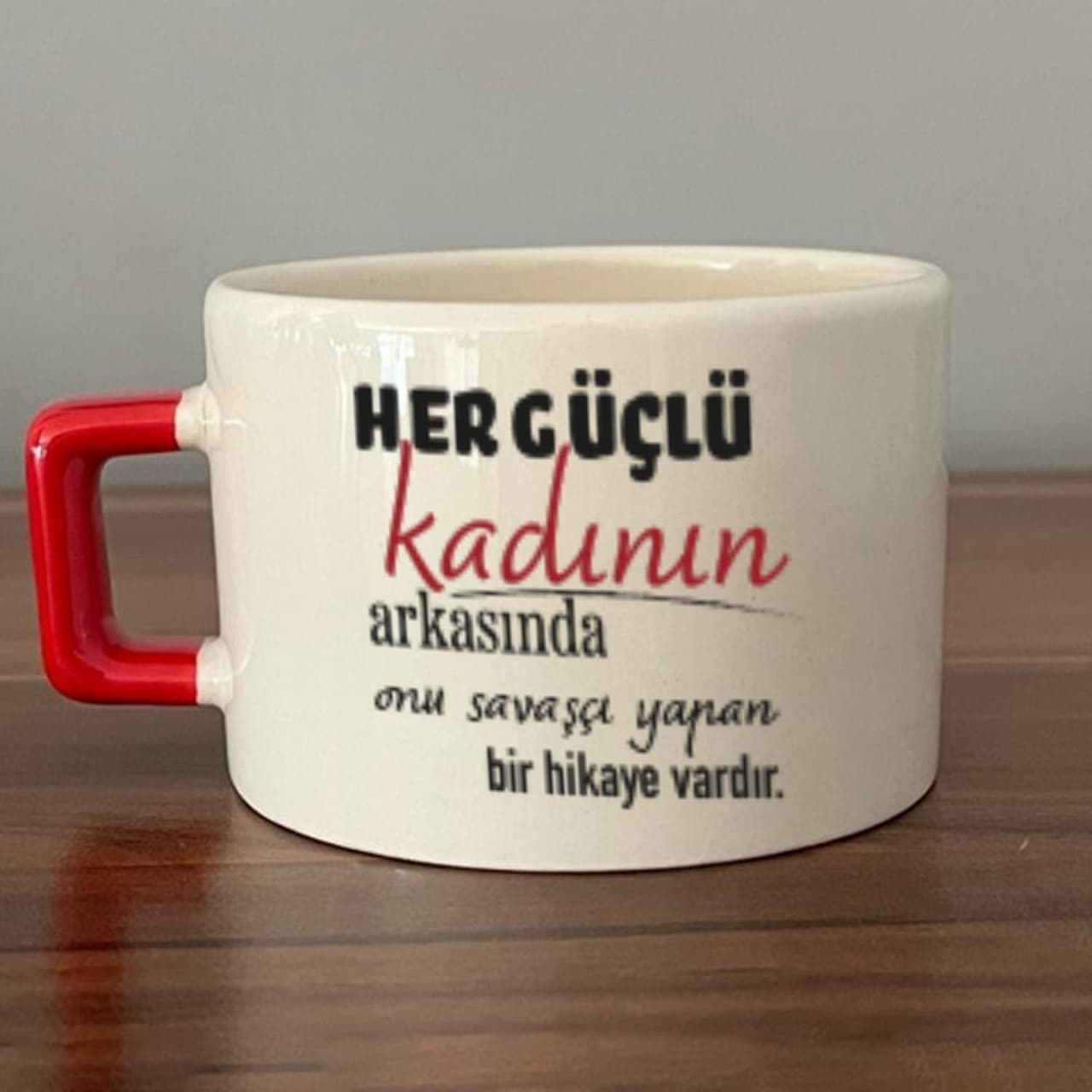 Kırmızı