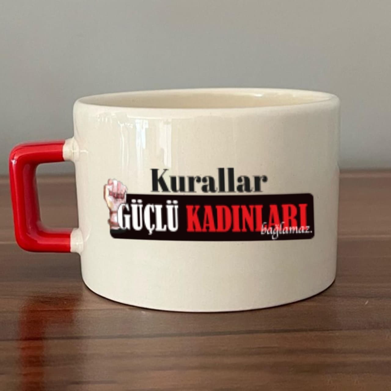 Kırmızı