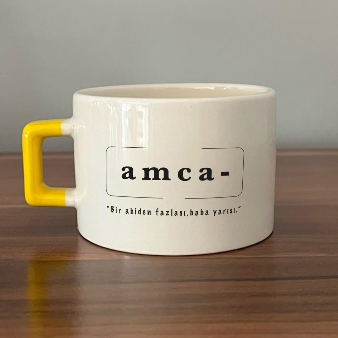 Amca Baskılı Sarı Kulplu Kare Espresso Fincanı
