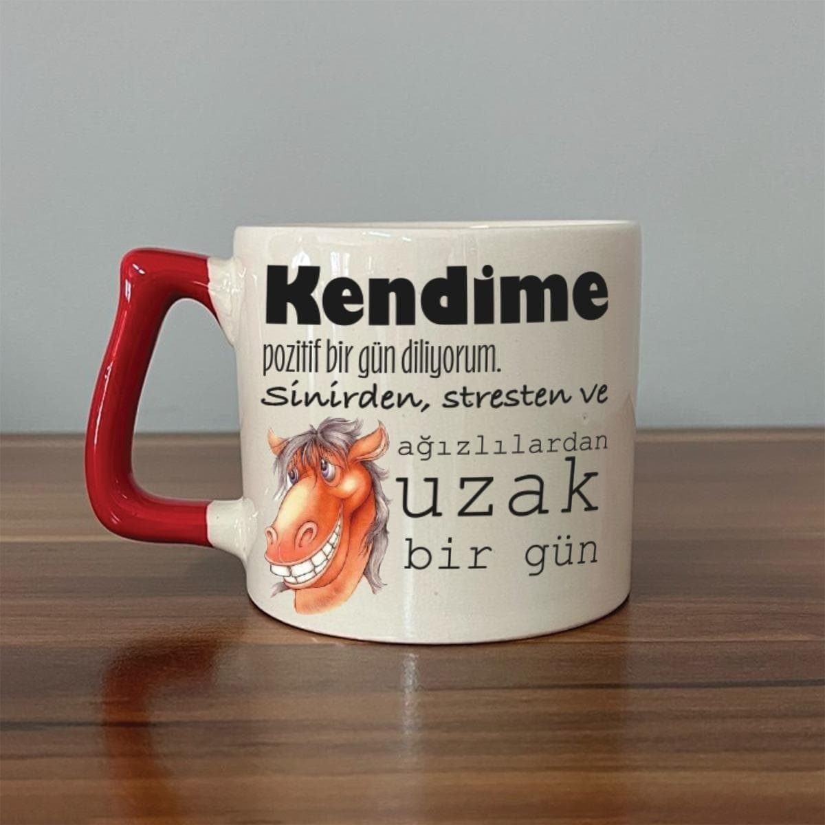 Kırmızı