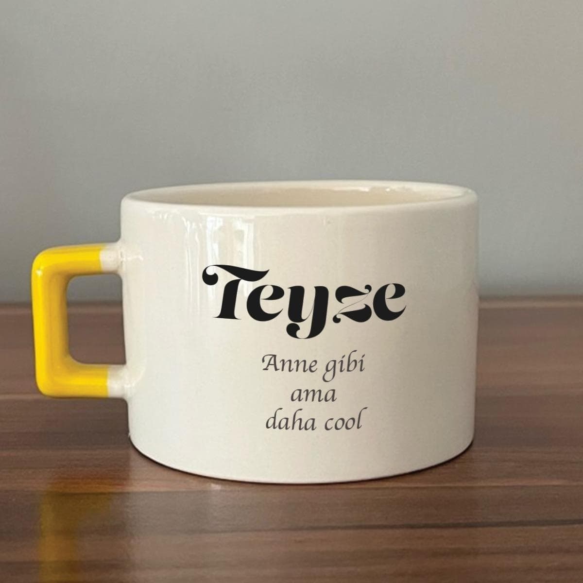 Sarı