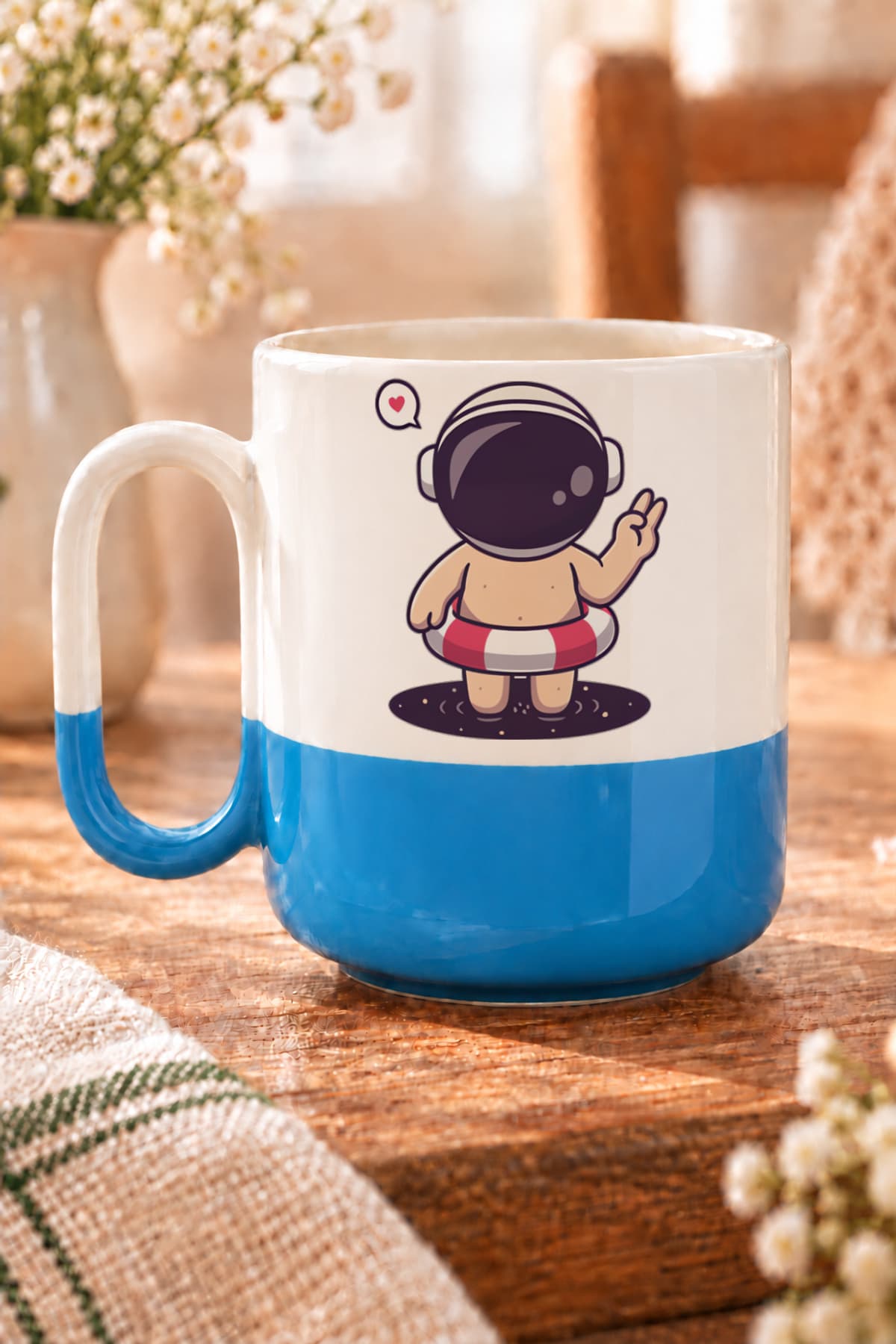 Can Simitli Astronot Baskılı Alt Yarısı Renkli Arya Kupa Bardak Fincan Mug