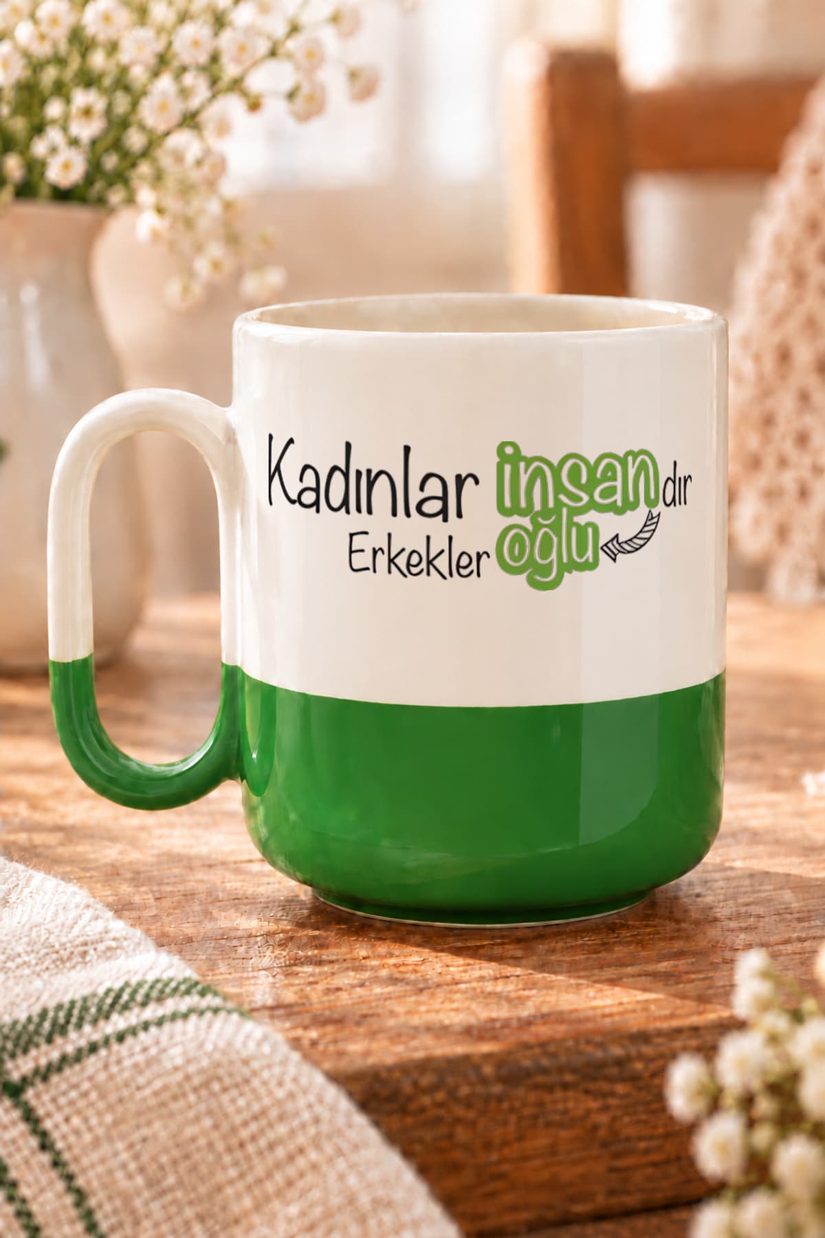 Kadınlar İnsandır Erkekler İnsanoğlu Baskılı Alt Yarısı Renkli Arya Kupa Bardak Fincan Mug