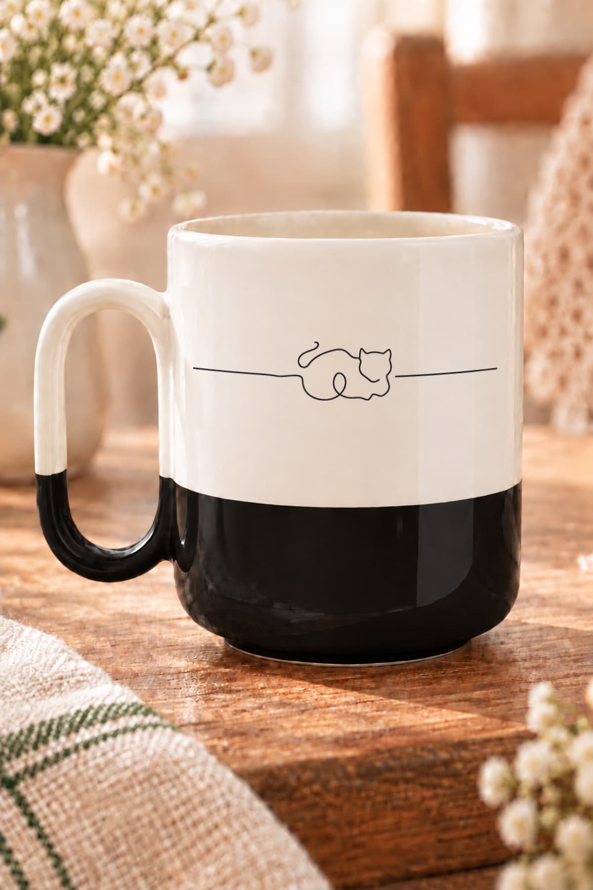 Çizgi Kedi Baskılı Alt Yarısı Renkli Arya Kupa Bardak Fincan Mug