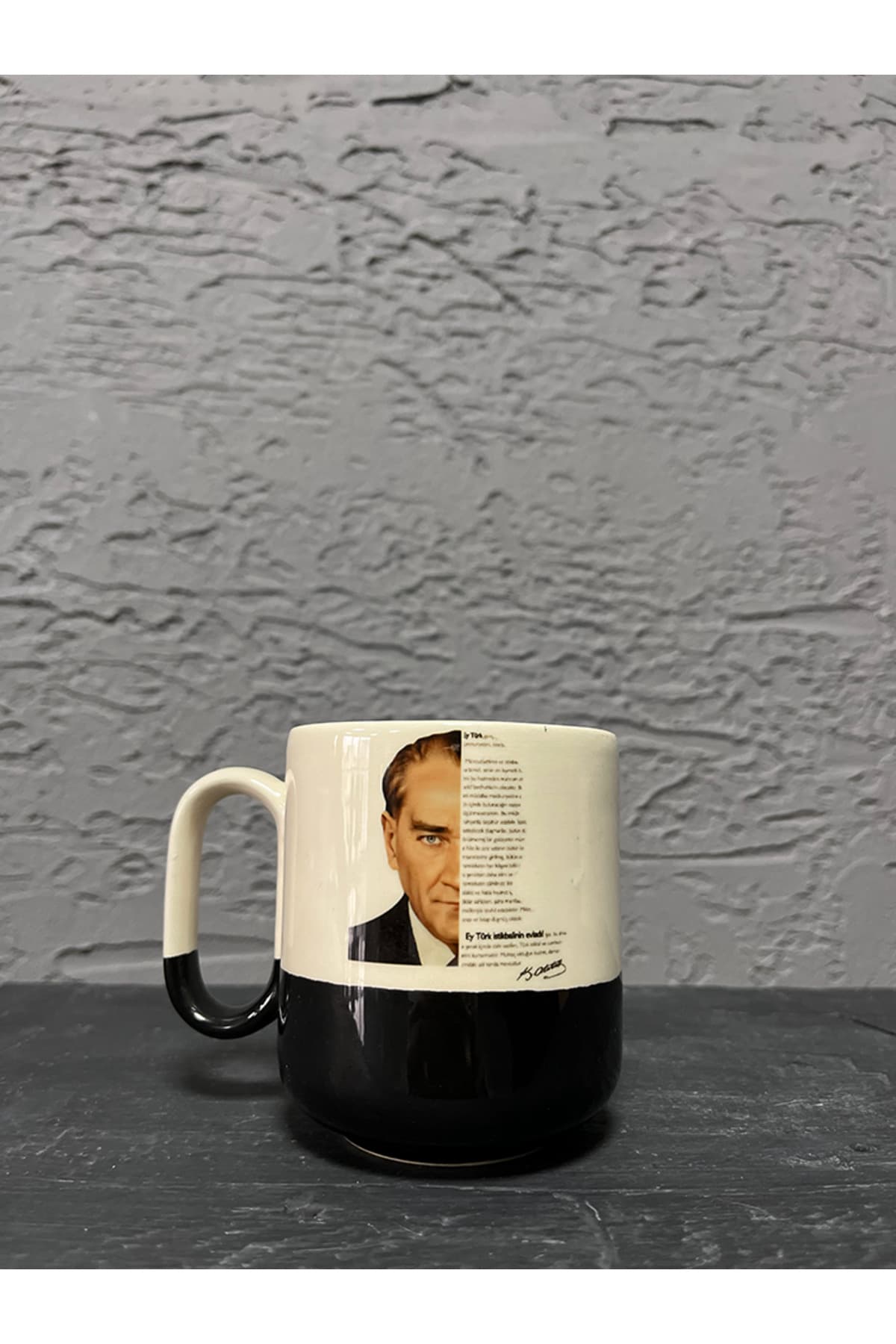 Atatürk ve Türk Gençliğine Hitabesi Baskılı Siyah Alt Yarısı Renkli Arya Kupa Bardak Fincan Mug