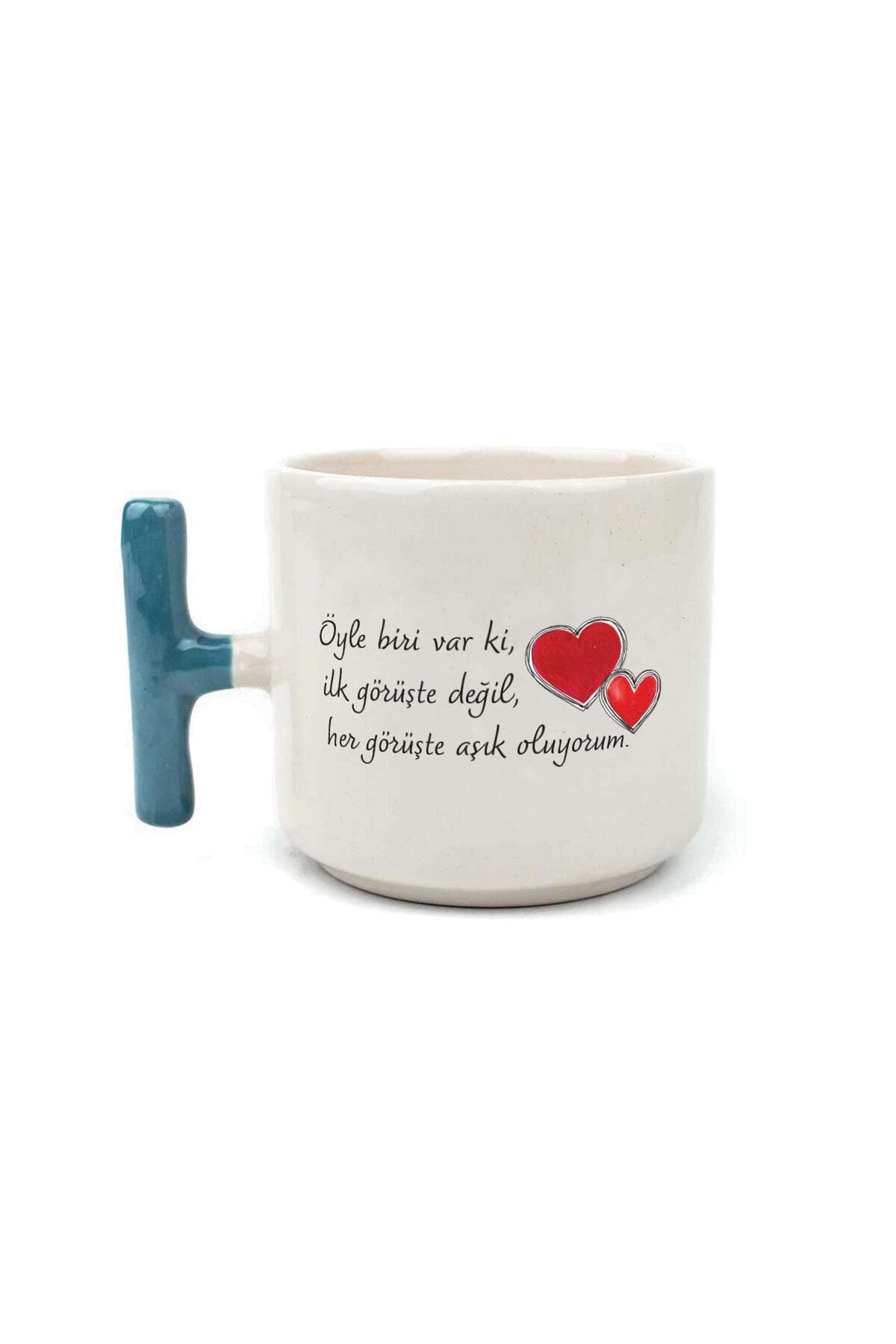 Öyle Biri Var Ki Baskılı Mavi Kulplu T Kupa Bardak Fincan Mug