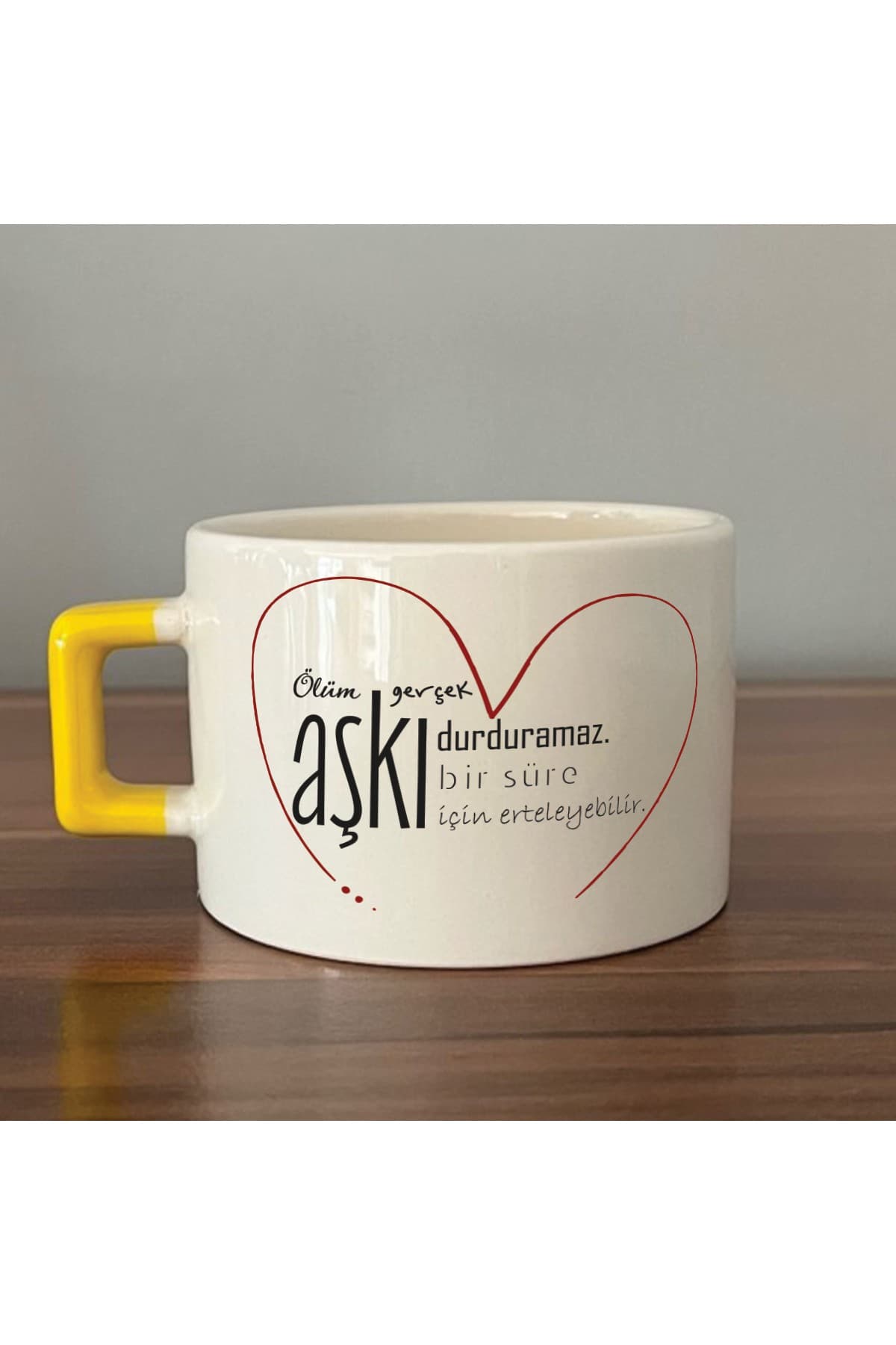Ölüm Gerçek Aşkı Durduramaz Baskılı Sarı Kulplu Kare Kupa - Sevgiliye Hediye Bardak Fincan Mug