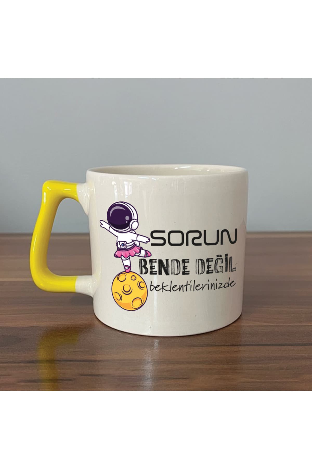 Sorun Bende Değil Beklentilerinizde Sarı Kulplu Prime Laf Sokma Hediyesi Kupa