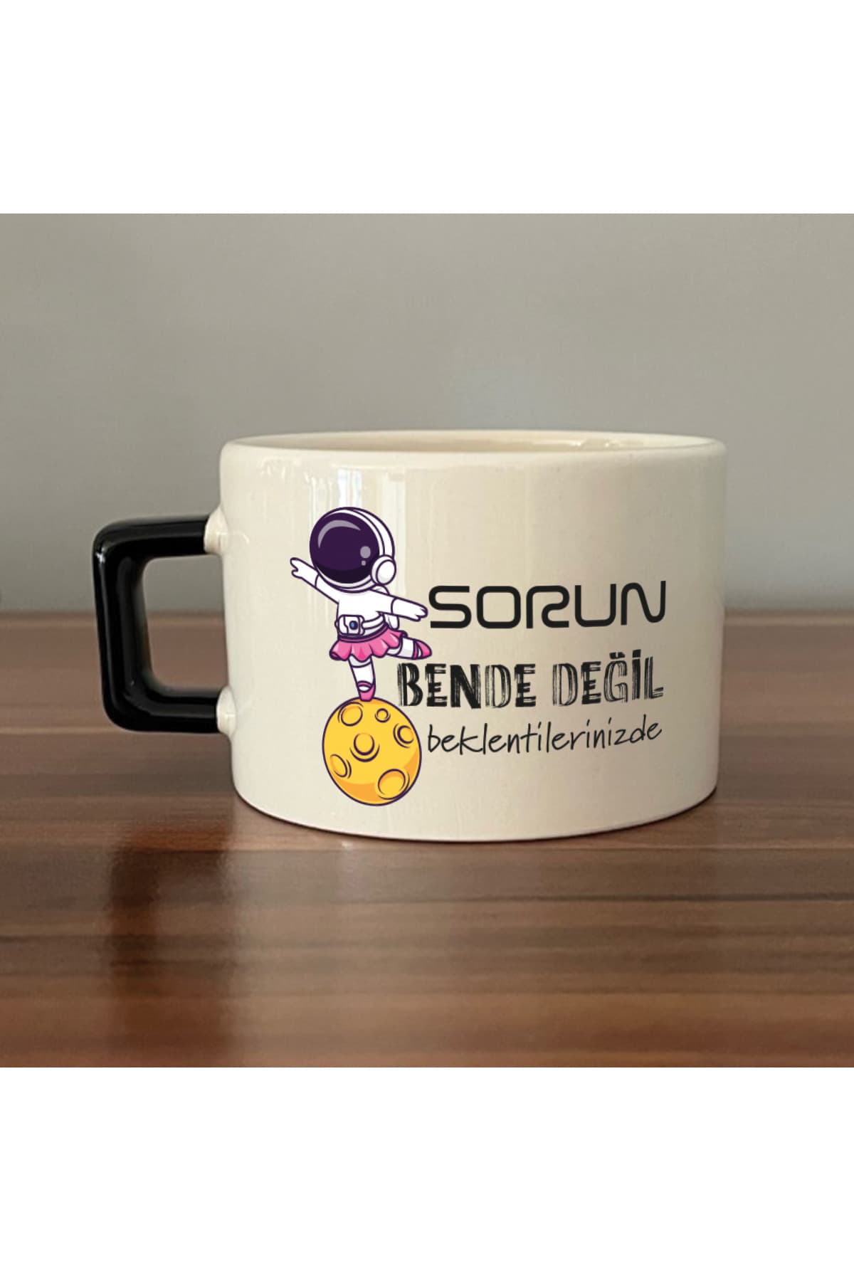 Sorun Bende Değil Beklentilerinizde Siyah Kulplu Kare Laf Sokma Hediyesi Fincan