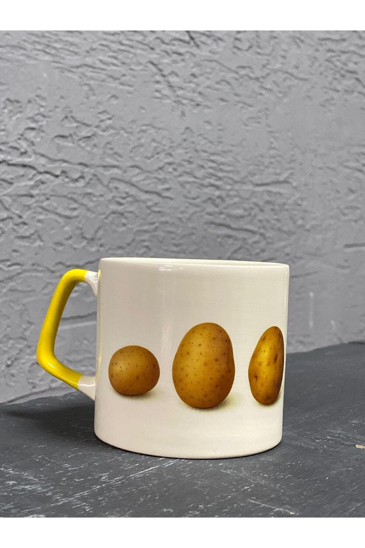 Patates Şekilli ve Yazılı Sarı Kulplu Prime Yılbaşı Hediyesi Kupa