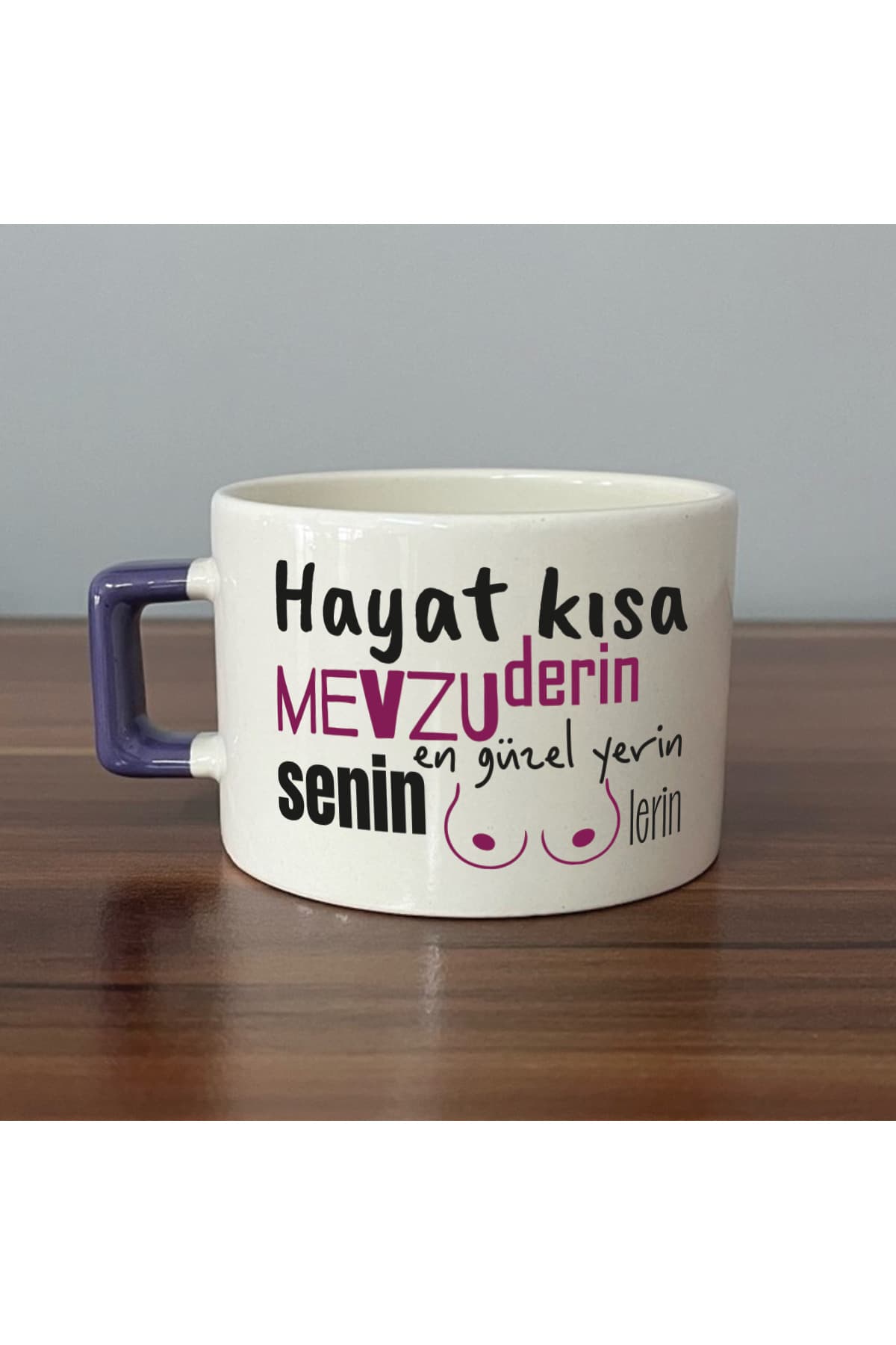 Senin En Güzel Yerin Memelerin Mor Kulplu Kare Mizahi Hediyesi Fincan