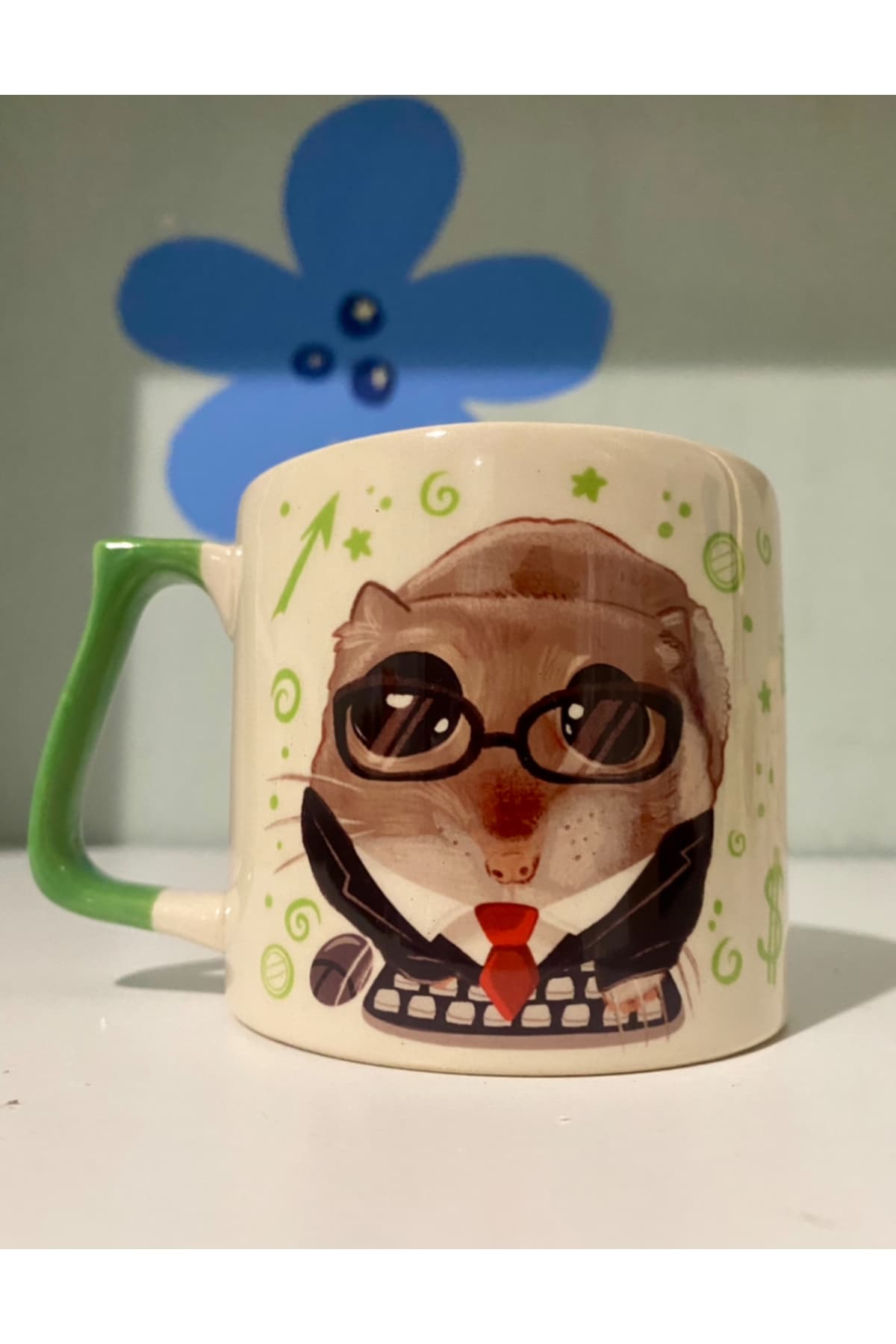 Sad Üzgün Hamster - Meslek: Ekonomist (Economist) Kupa