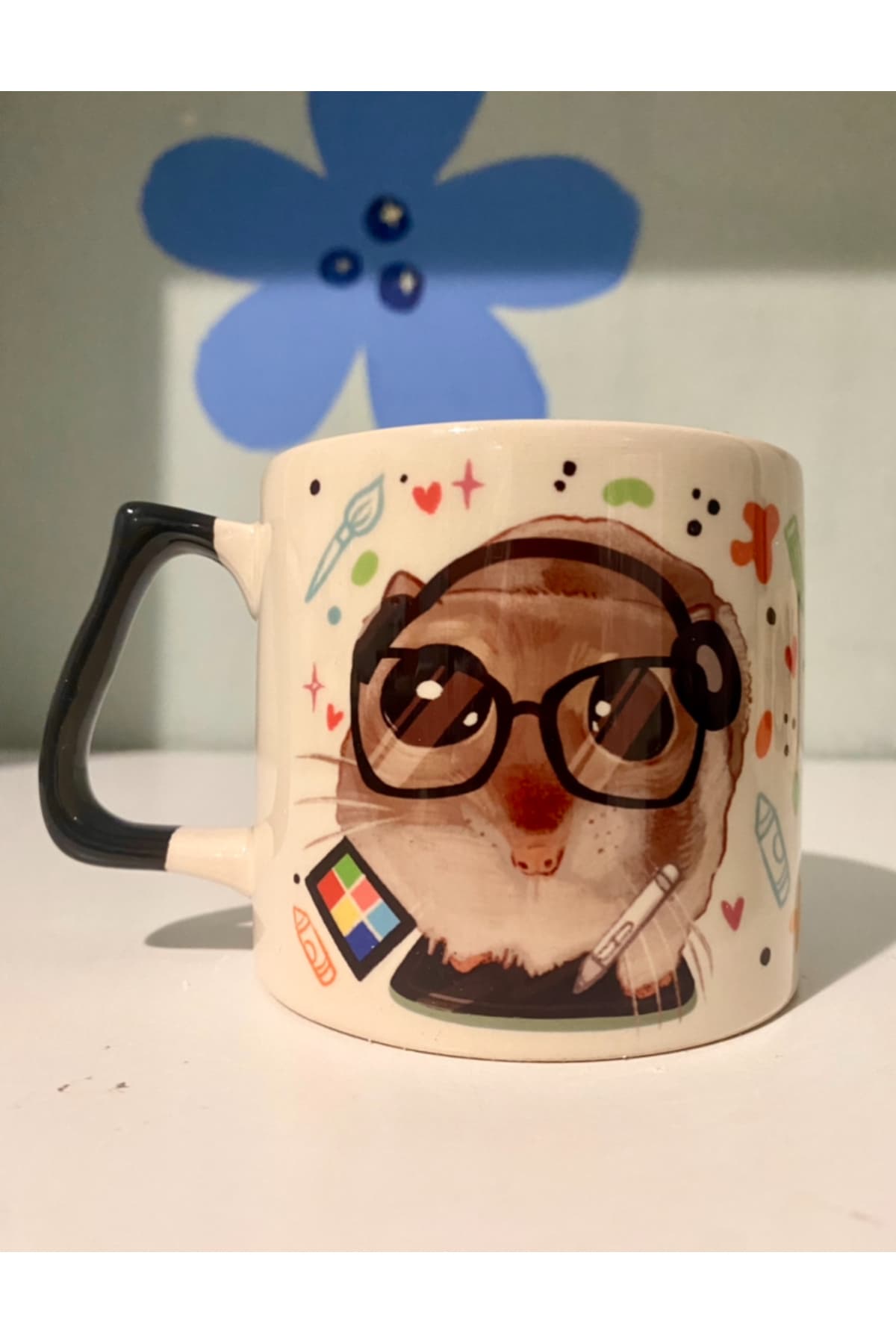Sad Üzgün Hamster - Meslek: Grafik Tasarımcı (Graphic Designer) Kupa