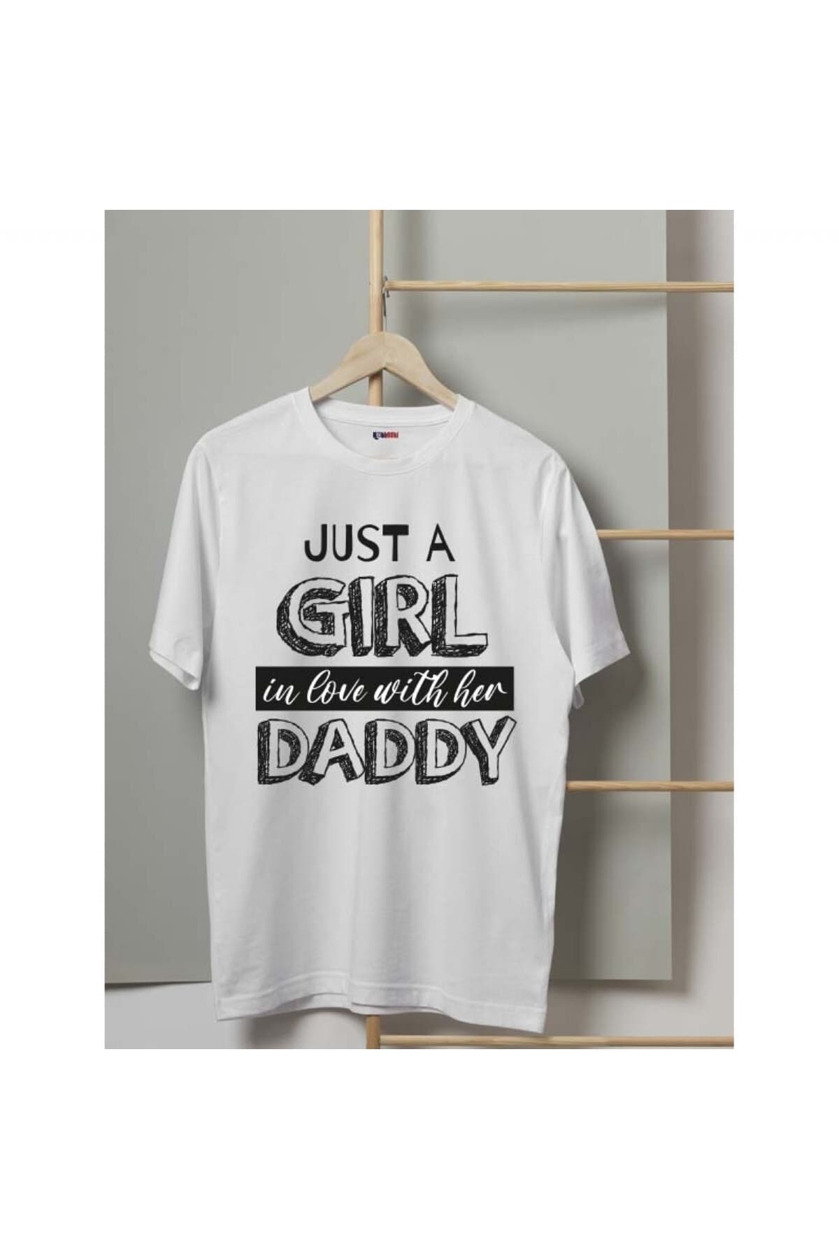 Gril's Daddy Baskılı Beyaz Erkek Tişört - Babalar Günü Hediyesi - XL