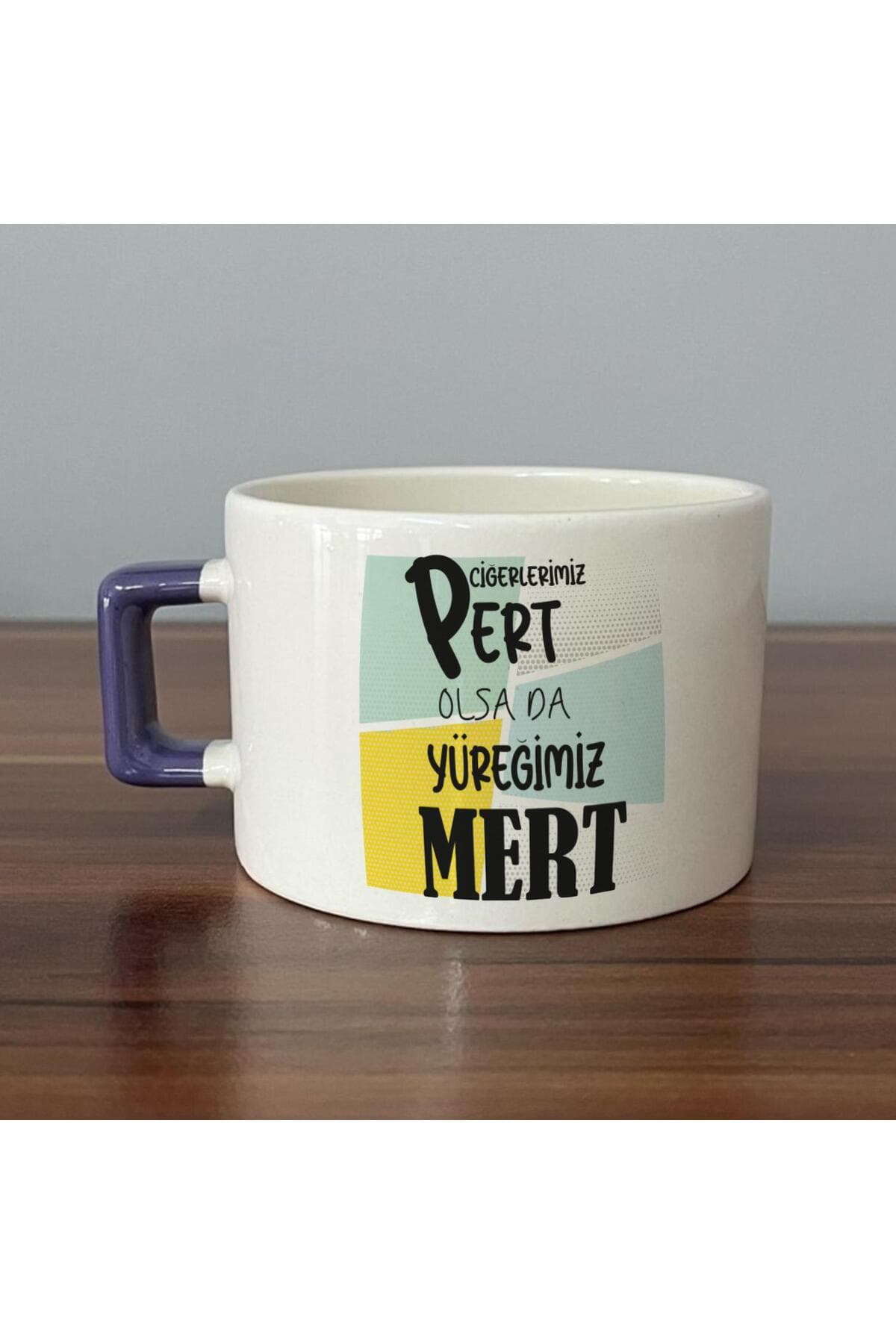 Ciğerlerimiz Pert Olsa Da Yüreğimiz Mert Baskılı Mor Kulplu Kare Espresso Fincanı