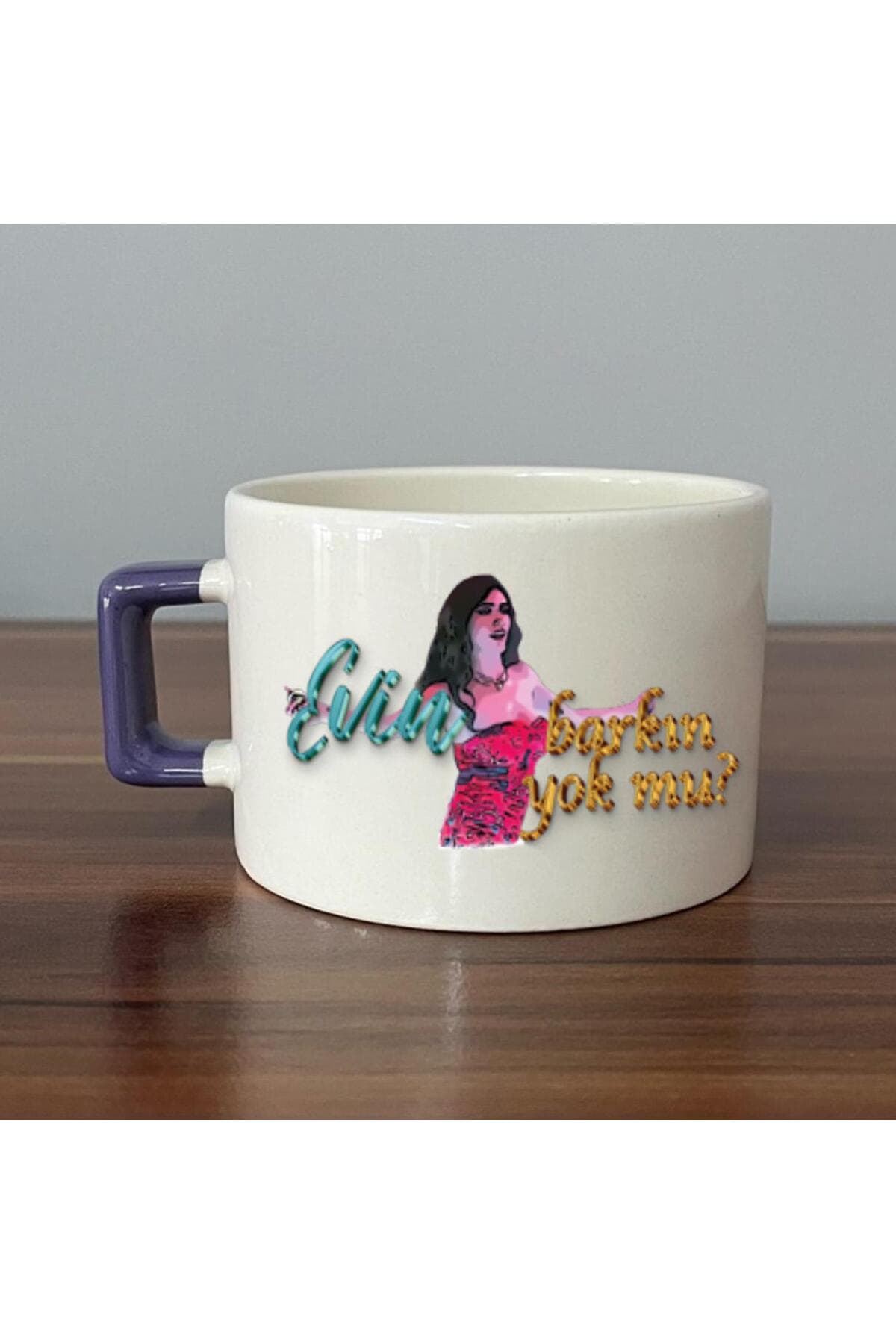 Evin Barkın Yok Mu? Baskılı Mor Kulplu Kare Espresso Fincanı