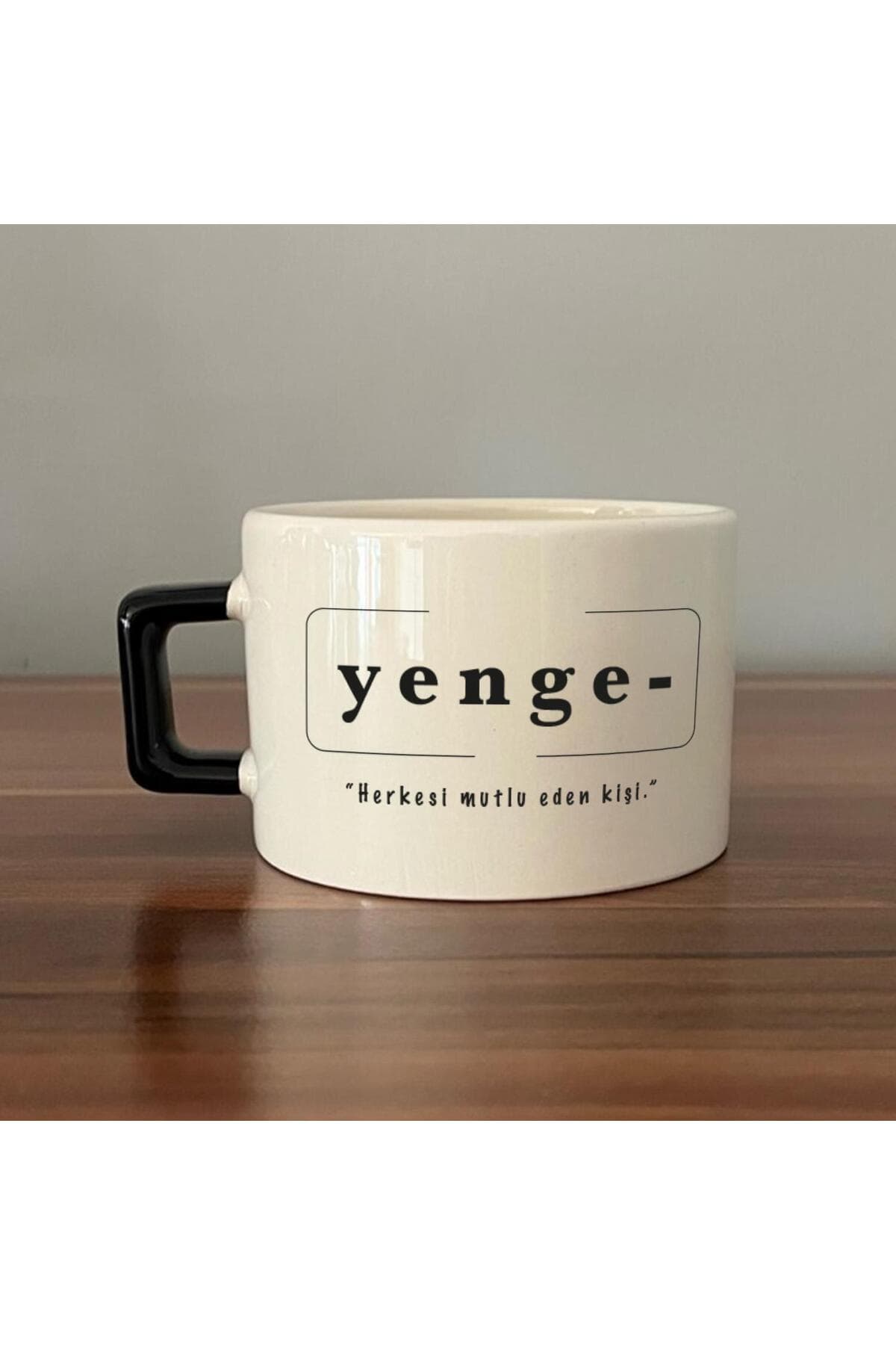 Yenge Baskılı Siyah Kulplu Kare Espresso Fincanı