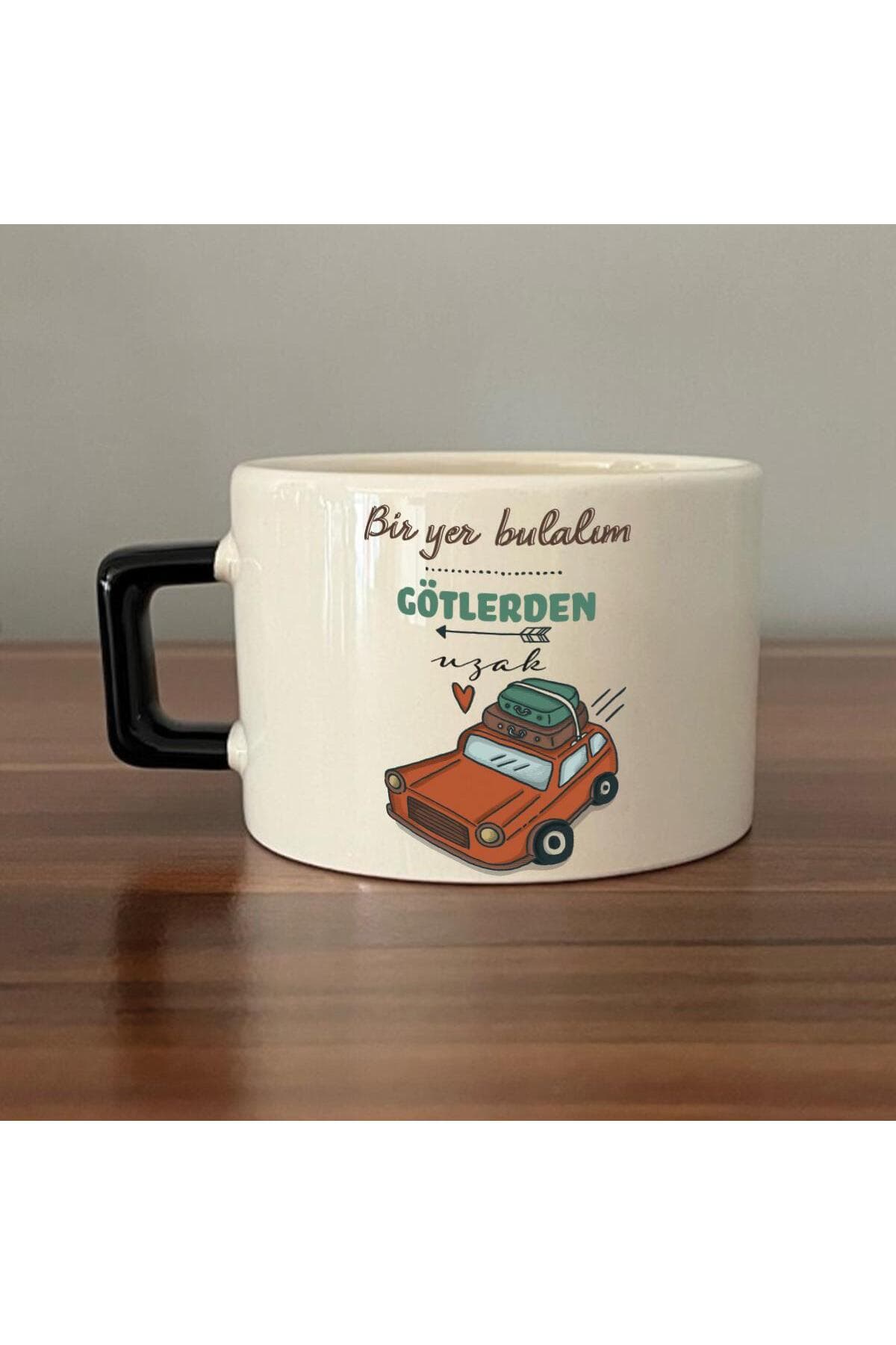 Bir Yer Bulalım Götlerden Uzak Baskılı Siyah Kulplu Kare Espresso Fincanı